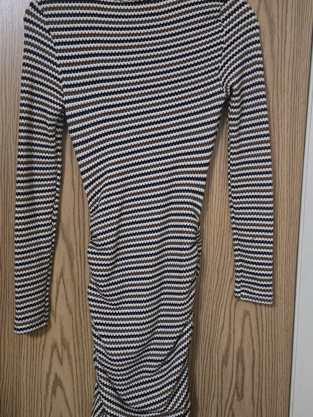 SHEIN Black Brown and White Striped Long Sleeve Ruched Bodycon Dress - Picture 2 of 3